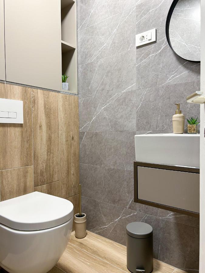 וודיצה Apartments Saraden מראה חיצוני תמונה