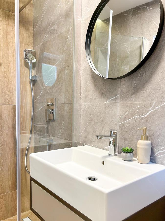 וודיצה Apartments Saraden מראה חיצוני תמונה