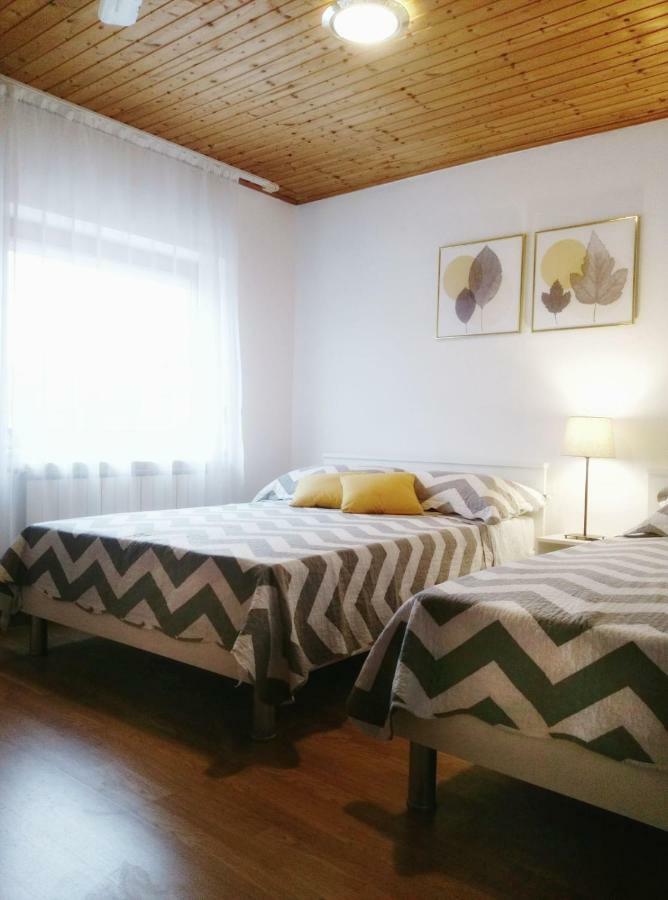 וודיצה Apartments Saraden מראה חיצוני תמונה