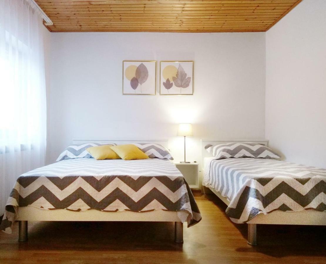 וודיצה Apartments Saraden מראה חיצוני תמונה